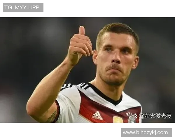 足球球星走进酒吧的背后故事为何引发热议揭秘球员私下的生活与心态