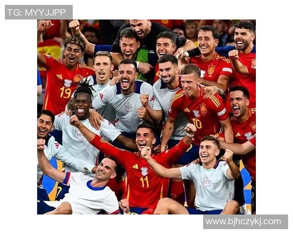 重量级足球巨星正式加盟新东家引发球迷热烈讨论与全球媒体关注